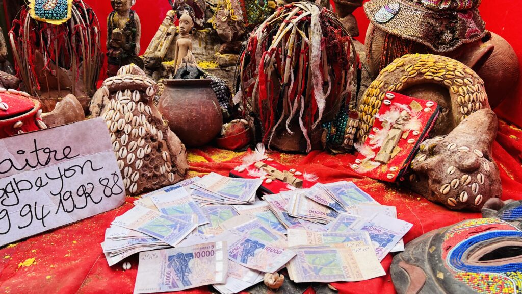 Krissi pour avoir l'argent : Le Pouvoir du Portefeuille Magique et de la Valise Mystique +22994199288 1 Krissi pour avoir l'argent ou portefeuille magique