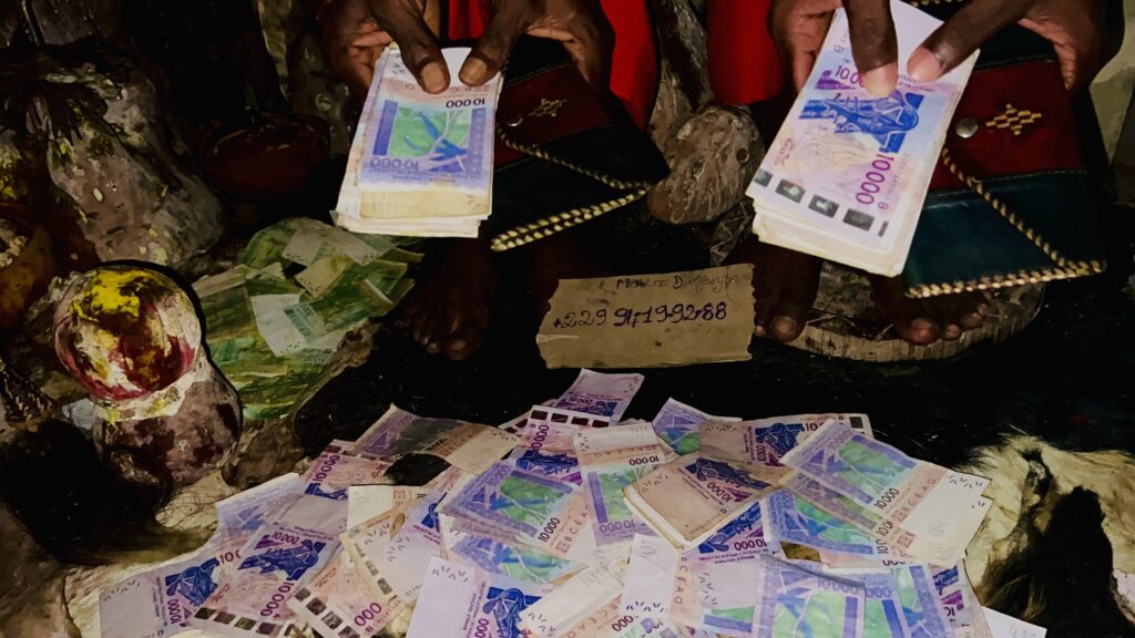 Portefeuille magique marabout +2290194199288 1 Portefeuille magique marabout